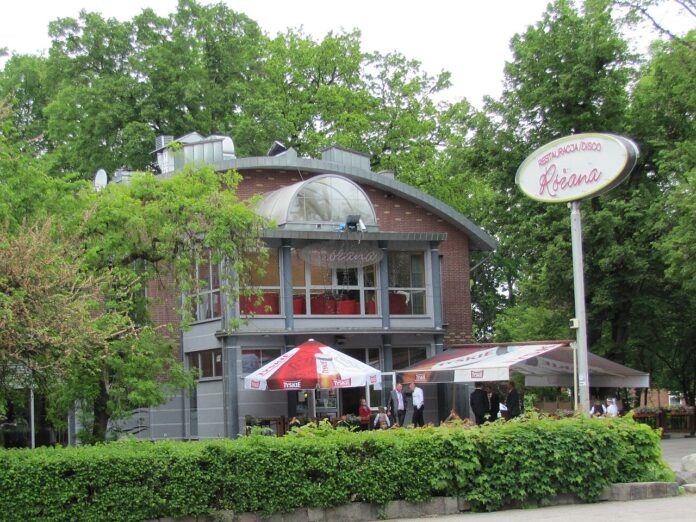 Policja w Lęborku zachęca do wstąpienia w szeregi służby